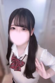 えな（JK上がりたて18歳）