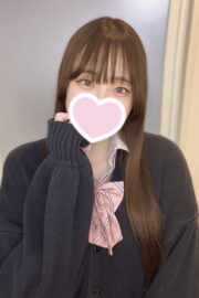 てぃな（JK上がりたて18歳）