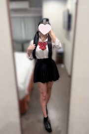 みう（JK中退年齢18歳）